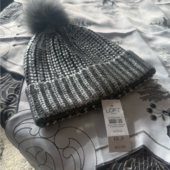 LOFT Accessories - NWT Womens’ LOFT silver metallic Knit Pom-Pom Hat